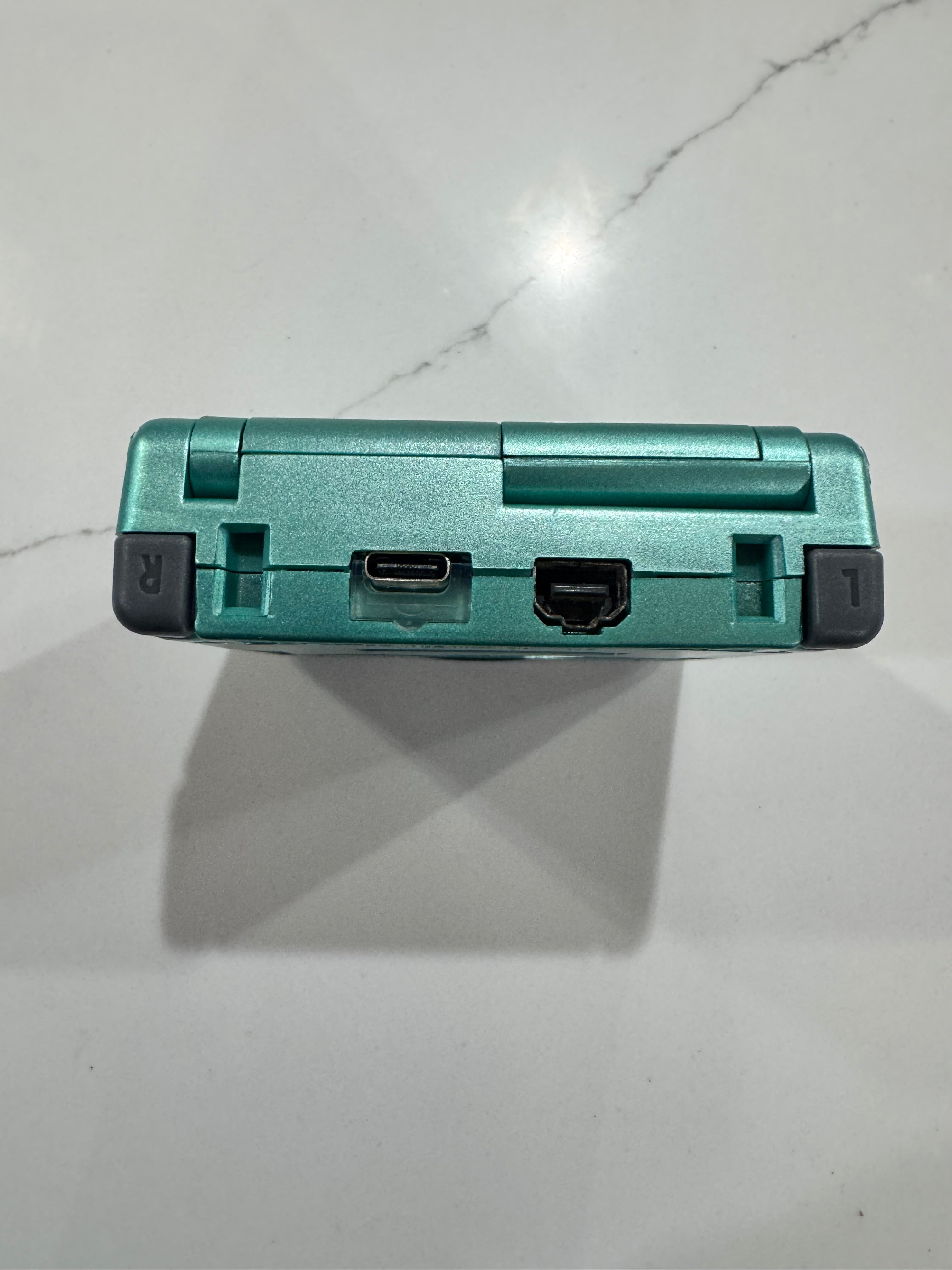 Game Boy Advance SP AGS-001 - IPS Touch Screen & USB-C Charging Mod