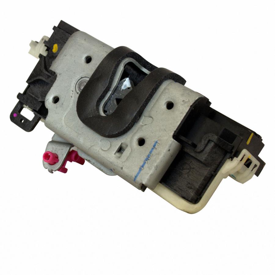DOOR LATCH